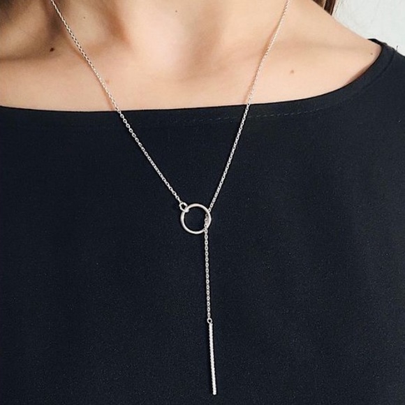 Jewelry - NWOT Sterling silver circle necklace